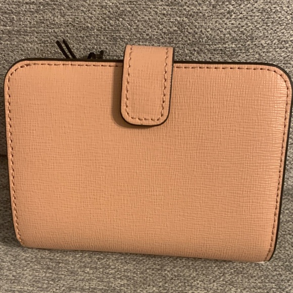 Furla Babylon Small Compact Peachy Blush Pink Saffiano Leather Wallet Italy 🇮🇹 - Picture 6 of 11